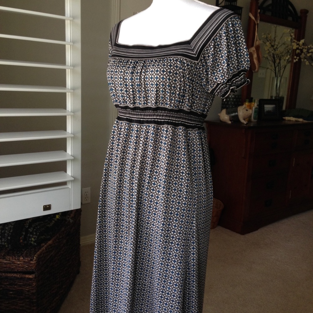 Max Studio Dress - Picture 2 of 6